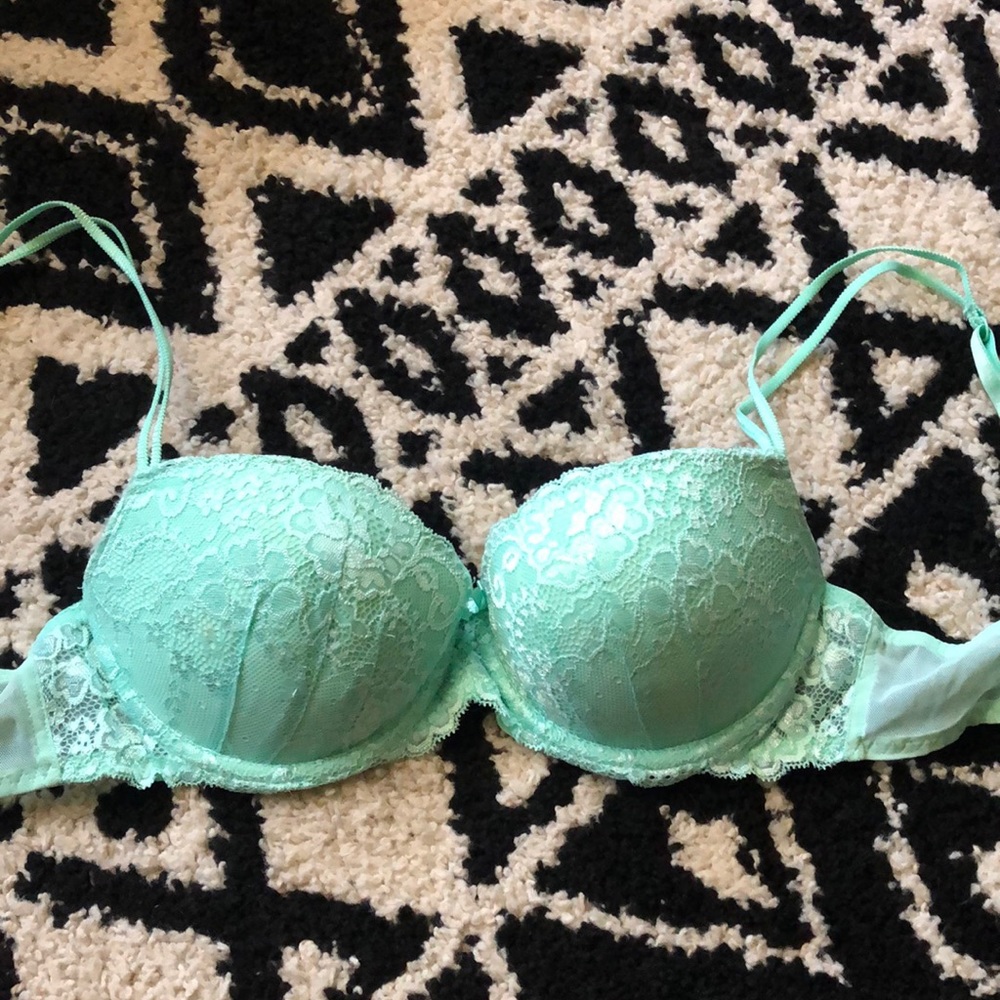 Padded push-up bra